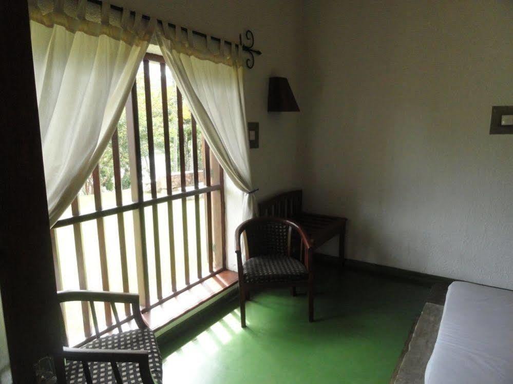 Serendip Stone Bungalow Kundasale Esterno foto